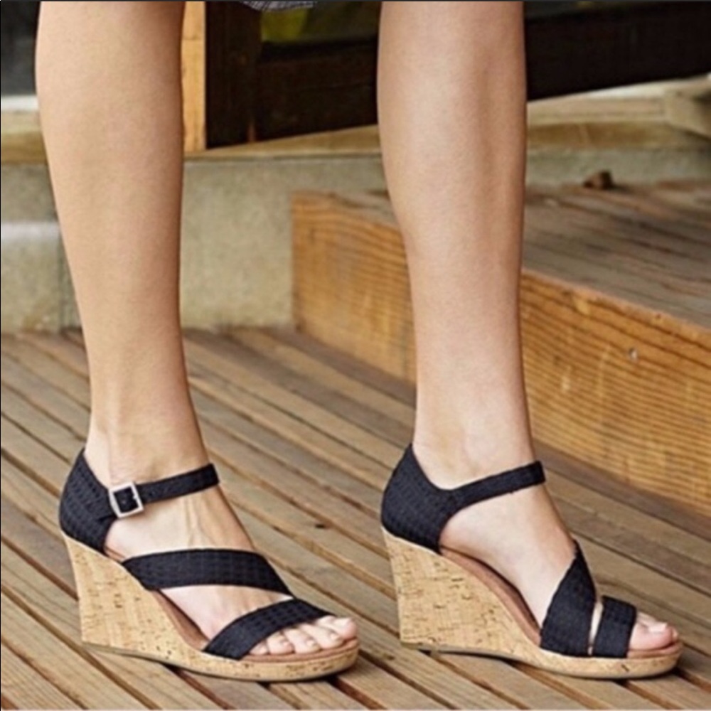 Toms Clarissa Black Textile Strappy Cork Wedges 6W